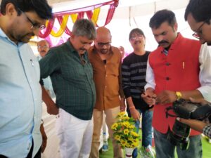 दिग्गज फिल्मी हस्तियों की उपस्थिति में हुआ माया होगे रे का मुहूर्त , सभी ने टीम को दिया आशीर्वाद